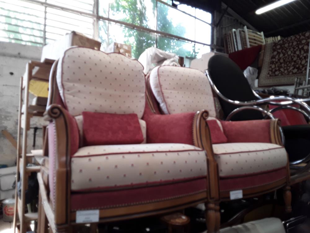 FAUTEUIL TISSU ROSE ET BEIGE PETITES FLEURS BOISERIE DECOLOREE
