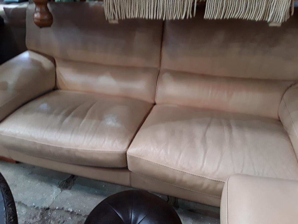 CANAPE CUIR ROCHE BOBOIS FIXE 3 PLACES SAUMON BEIGE DEFAUT ASSISE ET DOSSIER