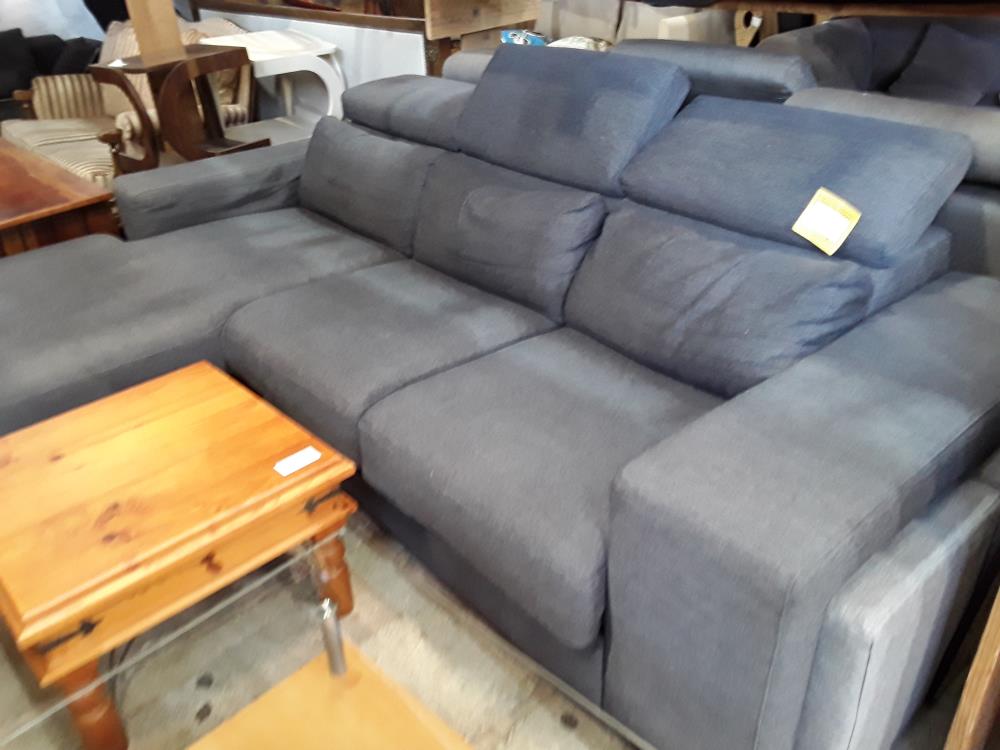 CANAPE LIT  MERIDIENNE TISSU GRIS FONCE POLTRON ET SOFA + 2 POUFS GRIS CLAIR