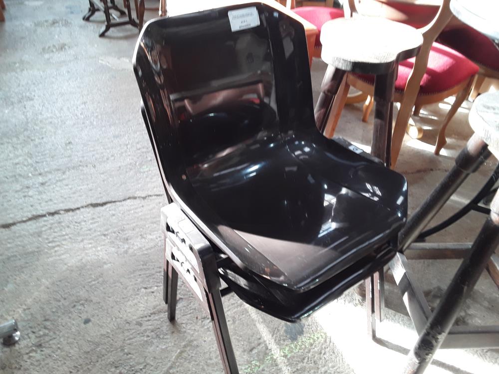 PAIRE DE CHAISES GROSFILEX  PLASTIQUE MARRON EMPILABLE