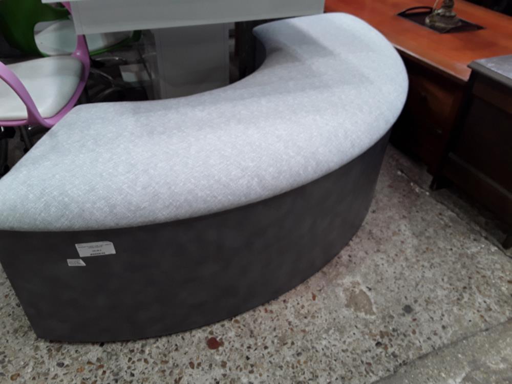 BANQUETTE DEMI LUNE TISSU  GRIS ET COTES FORMICA