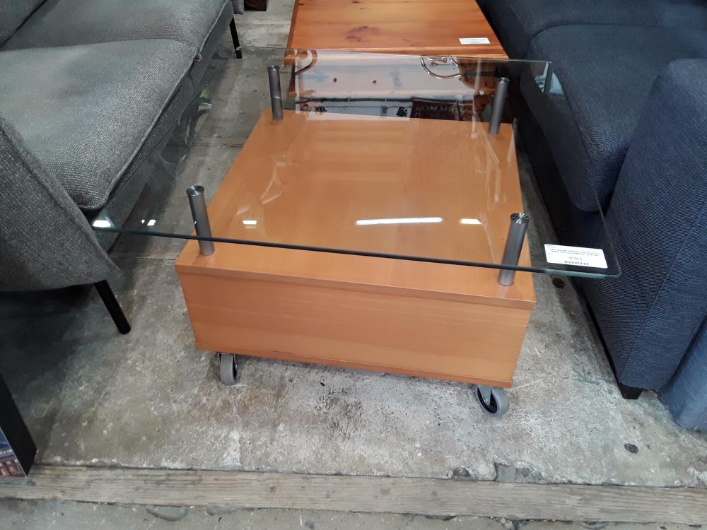 TABLE BASSE CARREE 75CM PLATEAU VERRE SUR COLONNES ET BOIS NAT SUR ROULETTES