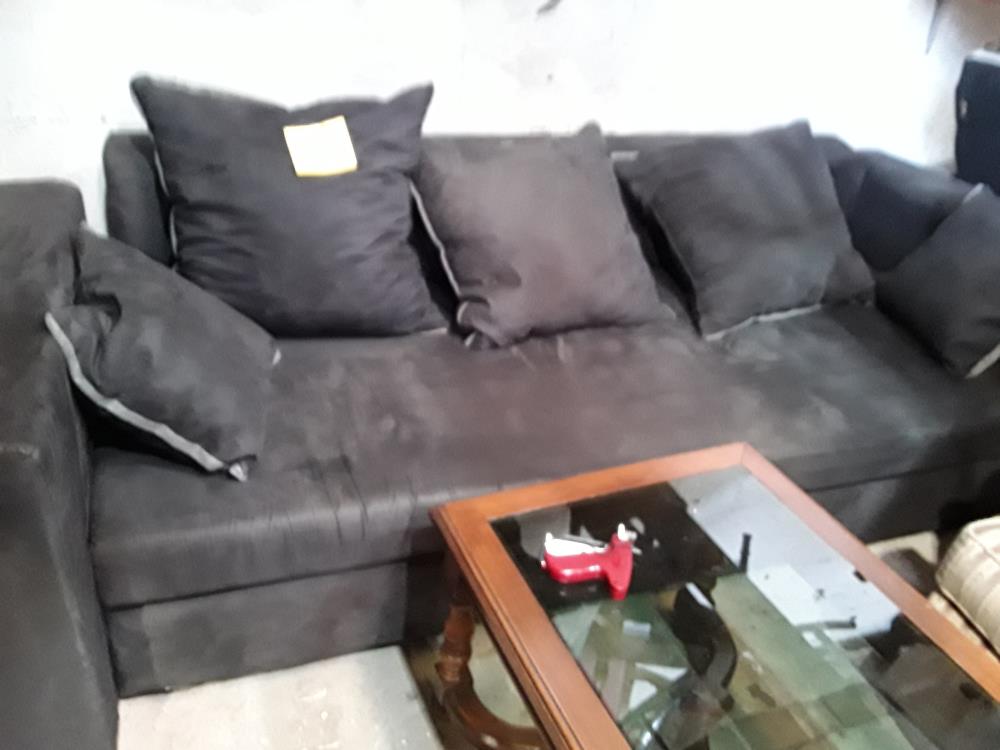 CANAPE CONVERTIBLE NOIR FACON NUBUC PETITES TACHES + COUSSINS