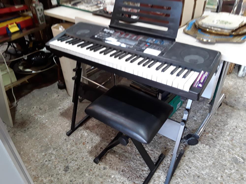SYNTHE ROCKJAM  RJ761 SUR PIED + SIEGE