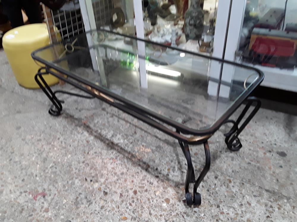 TABLE BASSE RECT 108X50 CM FF PLATEAU VERRE ANNEAUX DORE