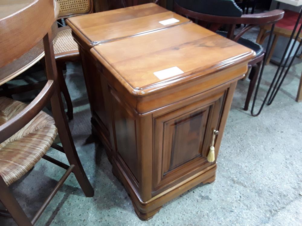 CHEVET MERISIER STYLE LP 1T 1P 