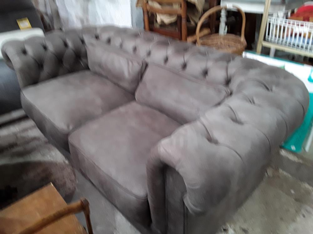 CANAPE GRIS CHESTERFIELD
