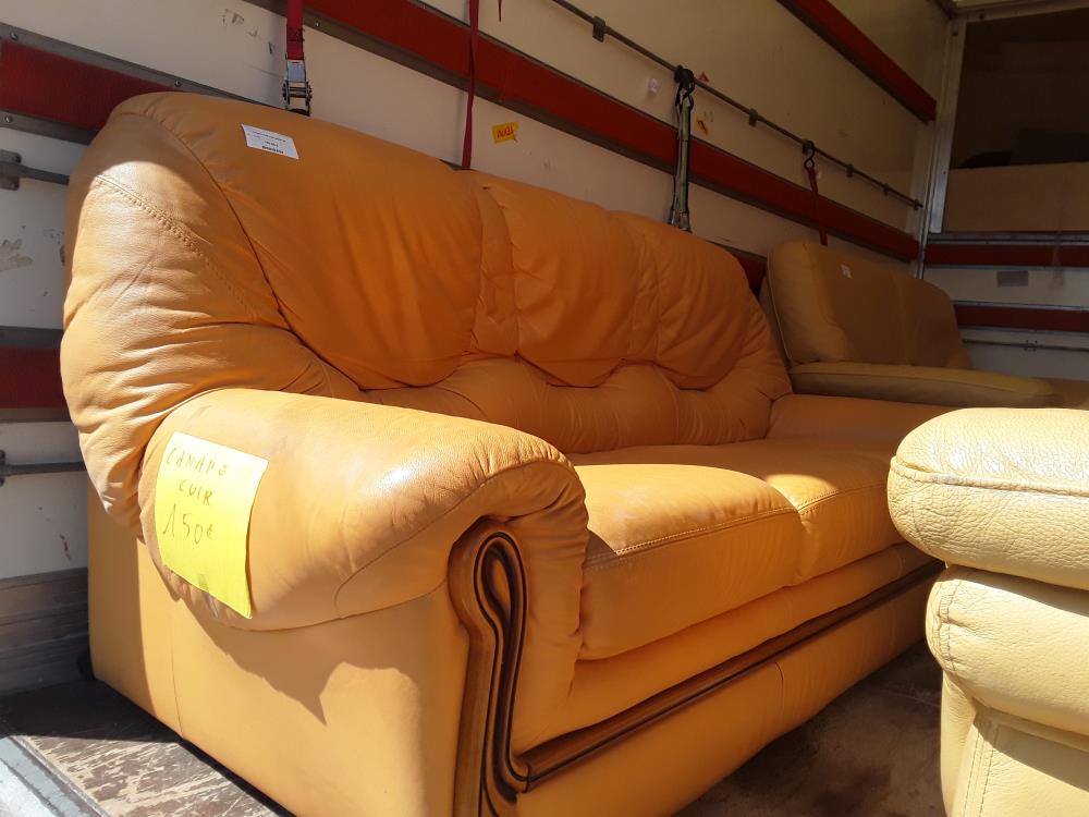 CANAPE FIXE CUIR BEIGE 3P