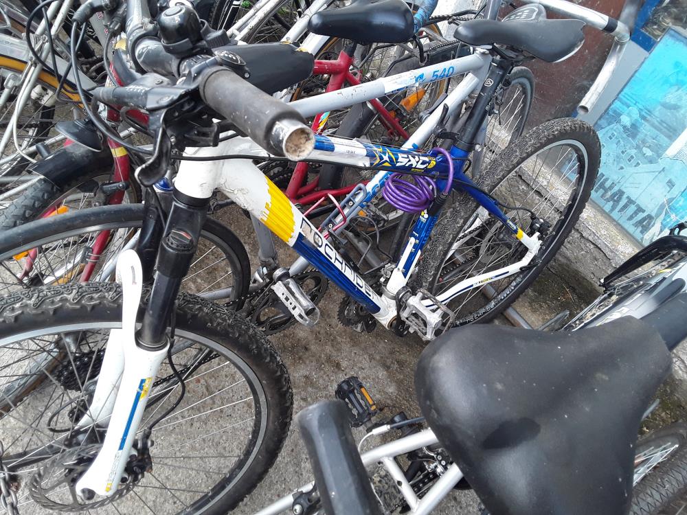 VTT ROCKRIDER BLANC BLEU SXC FREINS A DISQUE