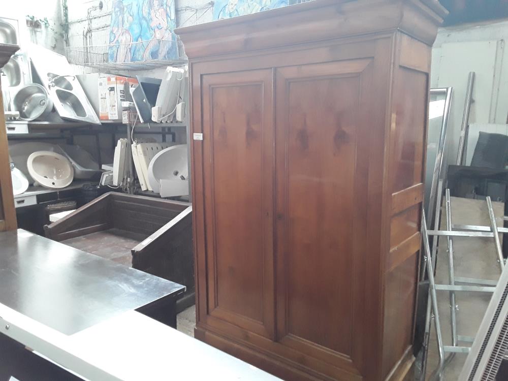 ARMOIRE 2P DEFAUT PIED  STYLE LP 1 ETAGERE BARRE PENDERIE