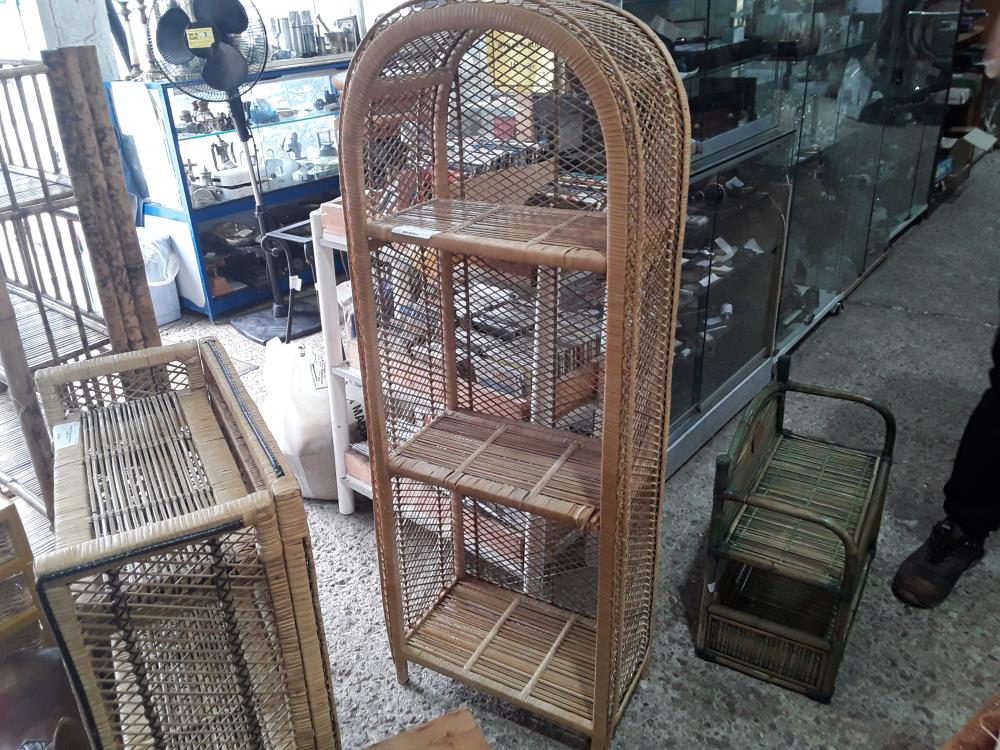ETAGERE OBUS  136CM ROTIN PETIT DEFAUT 3 NIVEAUX
