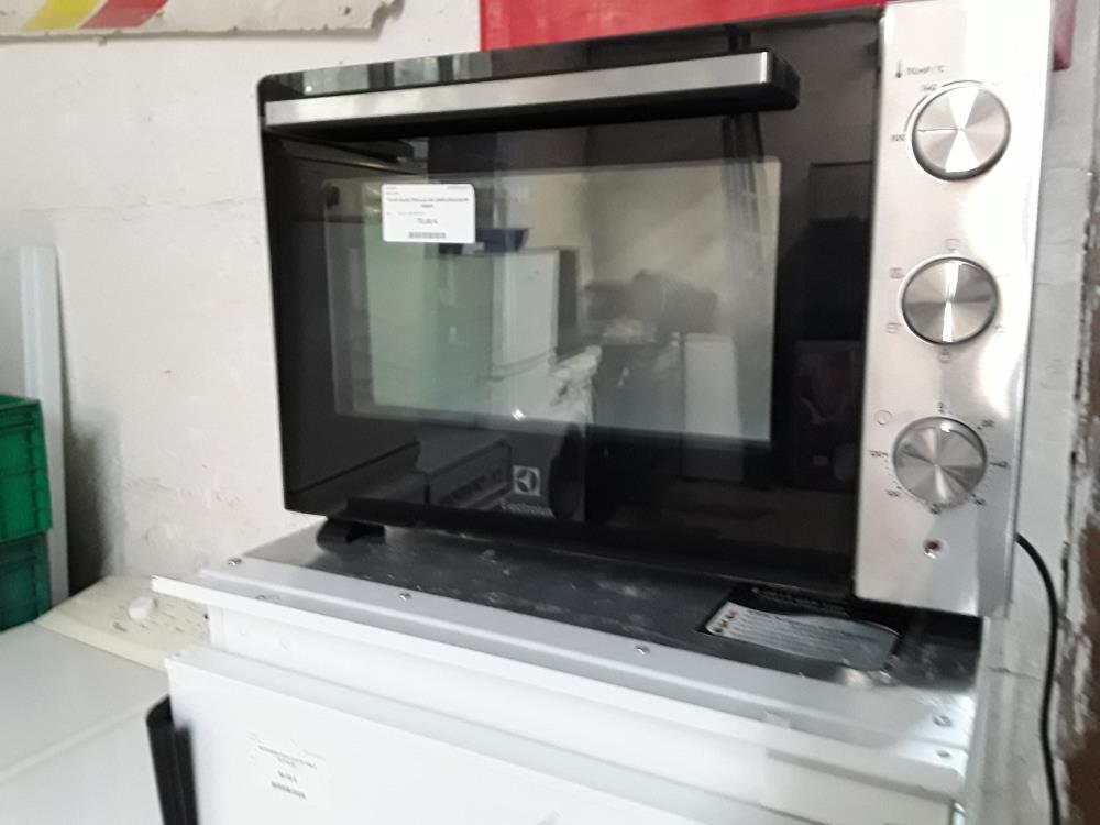 FOUR ELECTROLUX ES 0939 GRIS/NOIR 1500W