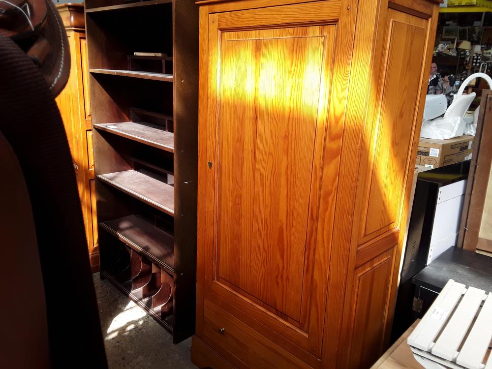 BONNETIERE PIN MIEL 1P 1T PENDERIE