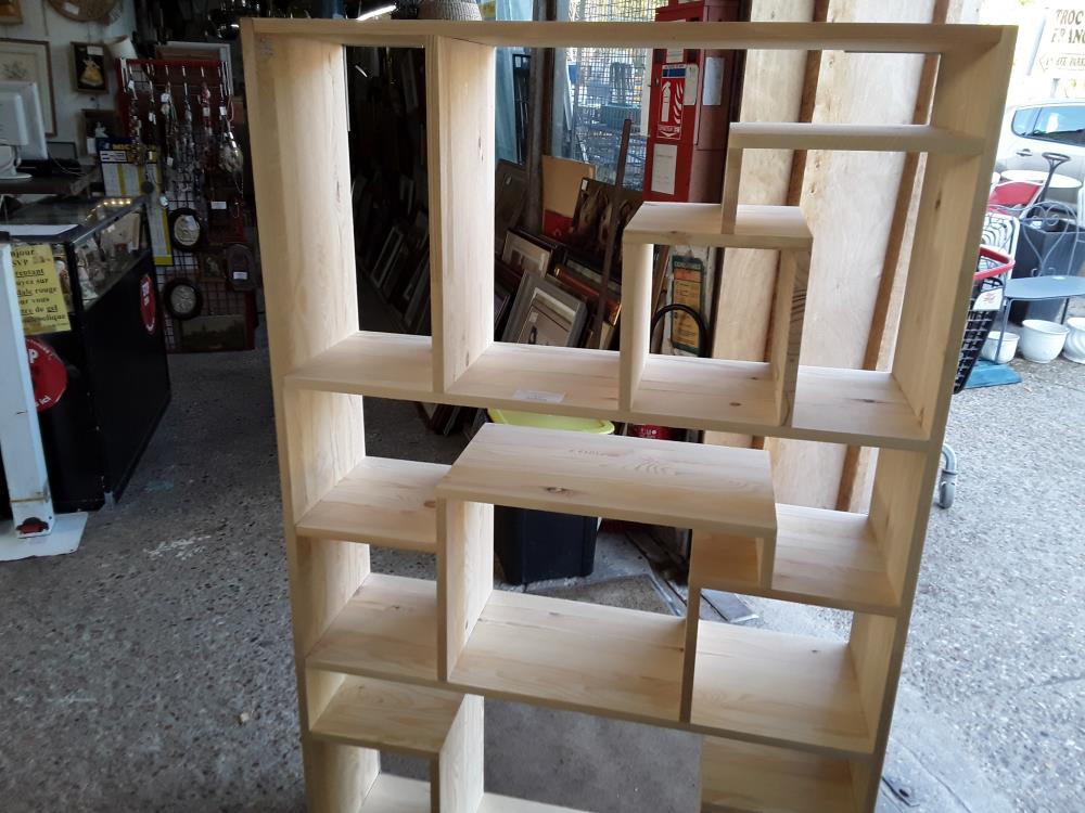MUR A CASES BOIS BRUT 100X160 
