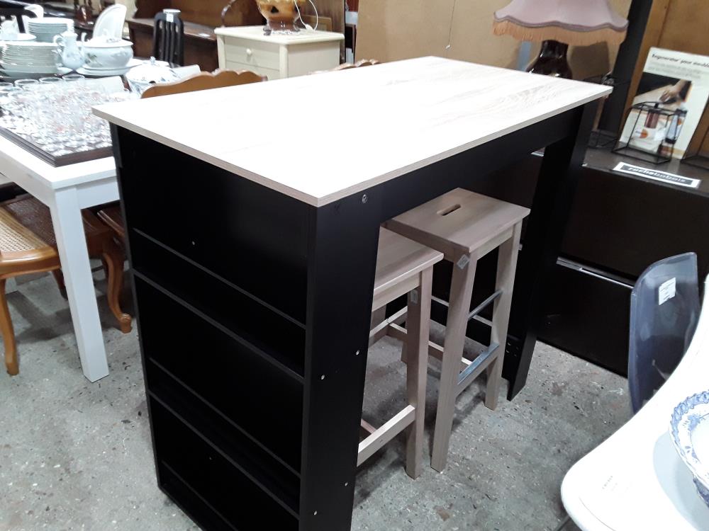 MANGE DEBOUT DECOR CHENE PIED NOIR RECT  AVEC ETAGERE + 2 TABOURETS DONT 1 ACCIDENTE