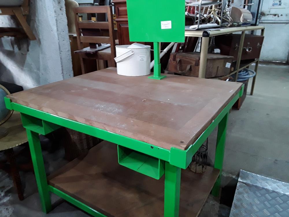 ETABLIT PRO LOUR 110X95CM 1 PLAQUE METAL