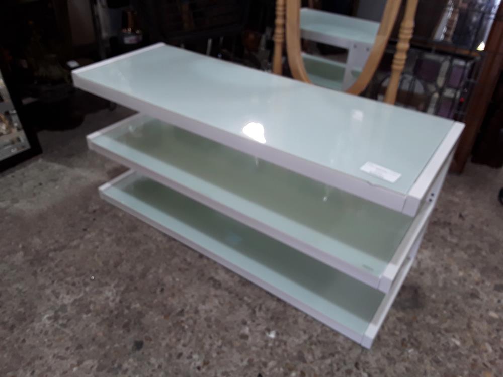 MEUBLE TV BLANC METAL 3 PLATEAUX VERRE BLANC