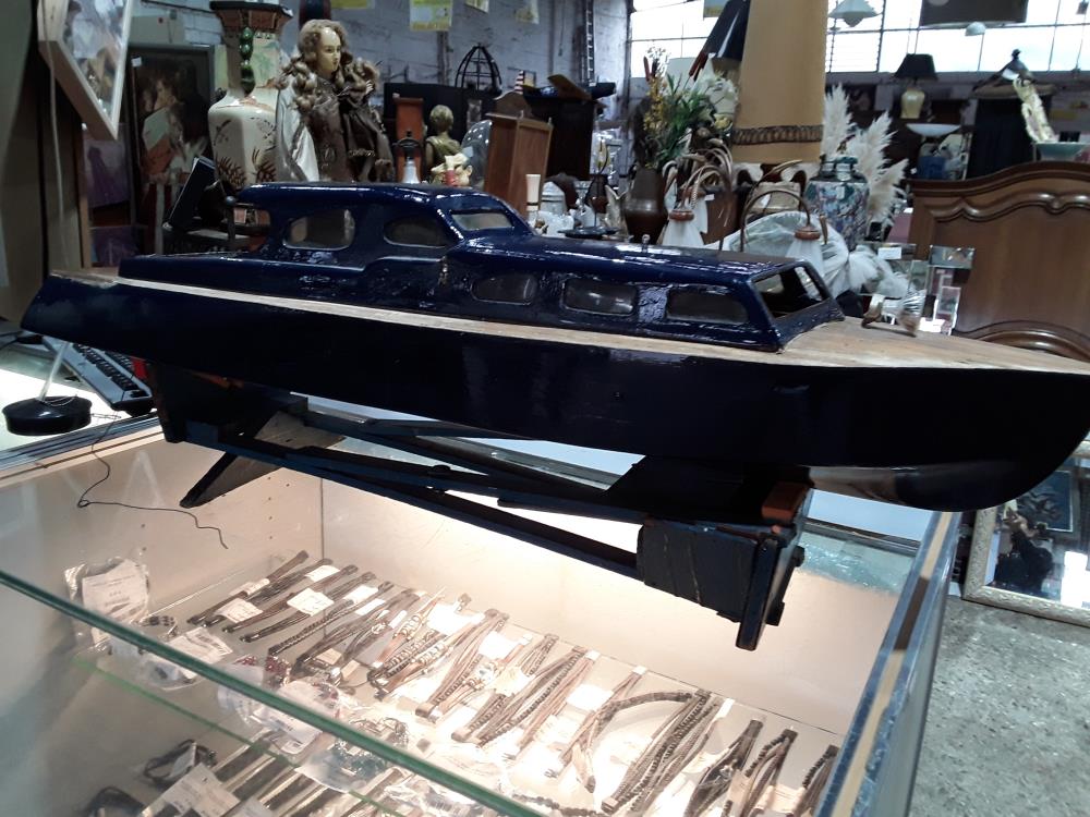 YACK ANCIEN BOIS DANS L'ETAT AVEC MOTEUR