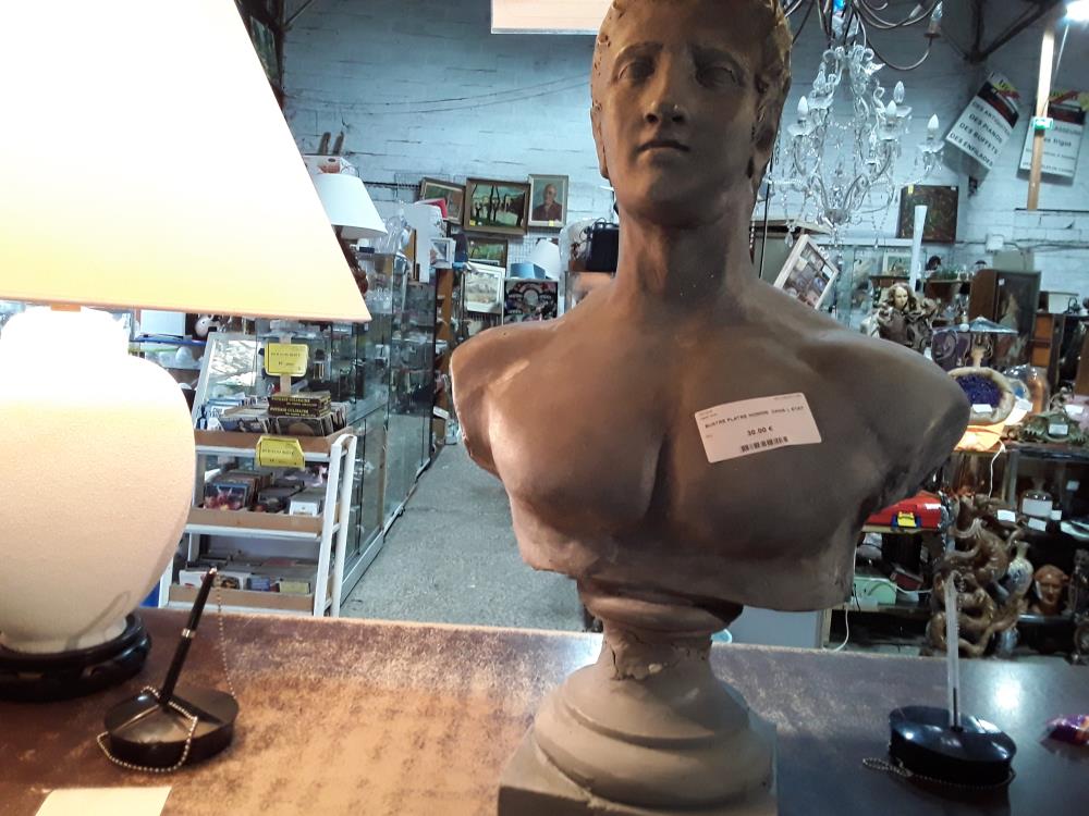 BUSTRE PLATRE HOMME  DANS L ETAT