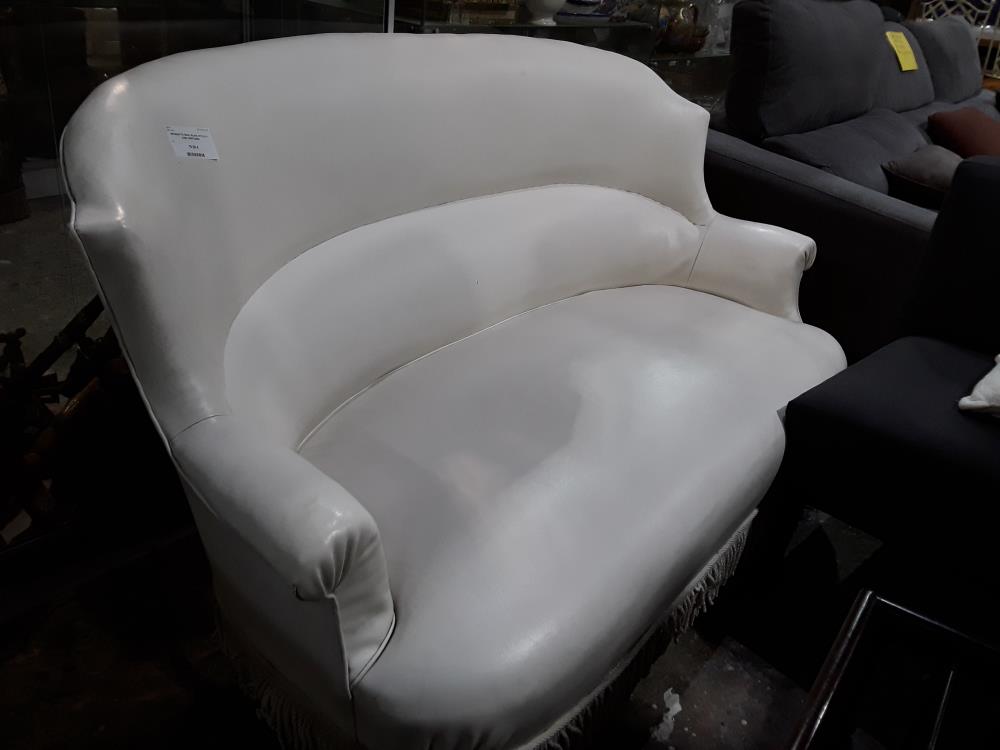 BANQUETTE SIMILI BLANC STYLE LP AVEC GRIFFURES 