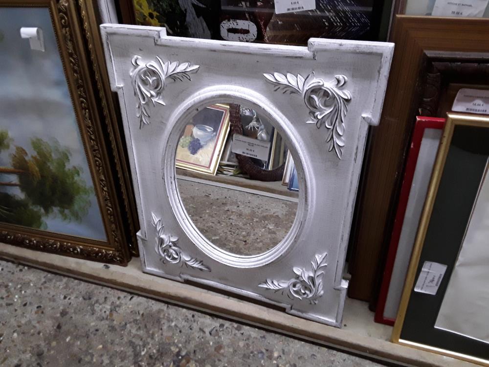 MIROIR 53X63 CERUSE BLANC ANGLES RELIEF