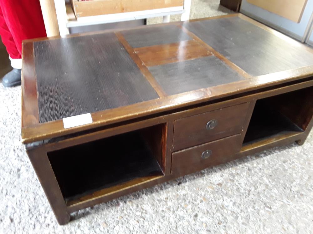 TABLE BASSE RECT BOIS EXO ET LAMELLE BAMBOU 4T 2 NICHES TRACES