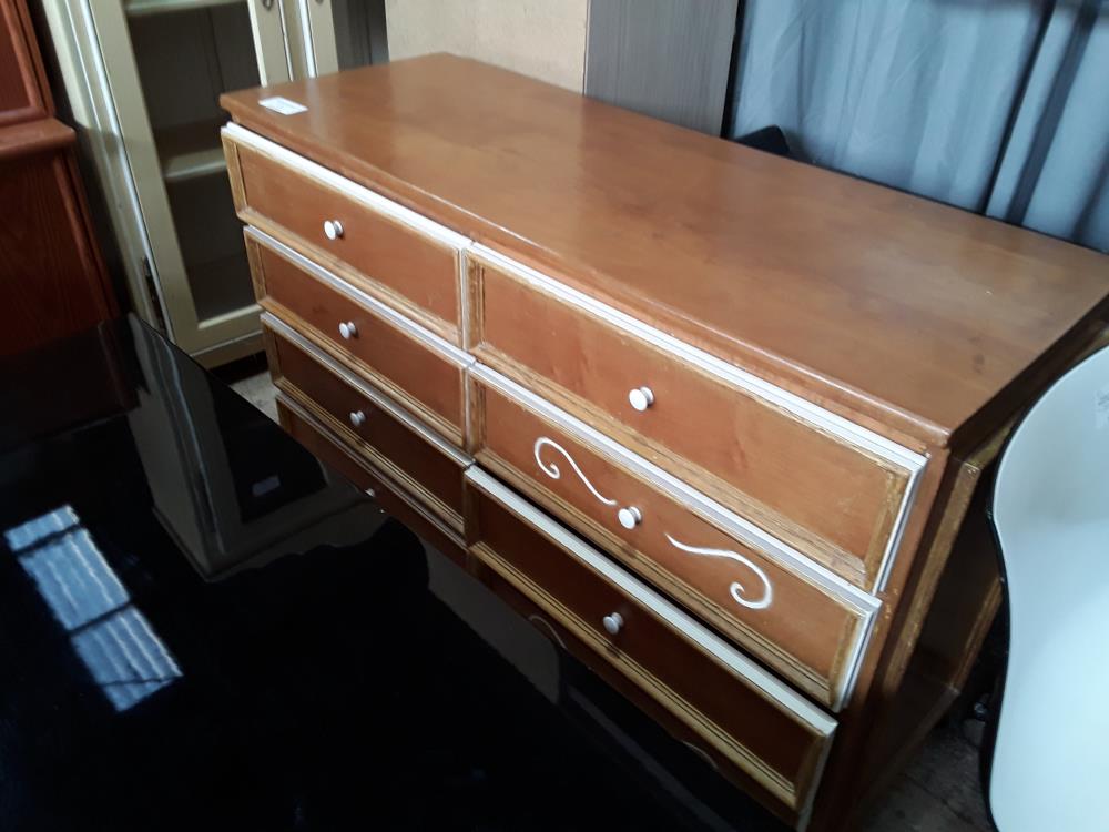 COMMODE 8T BOIS DECOR LIGNES BLANCHES A ROULETTES