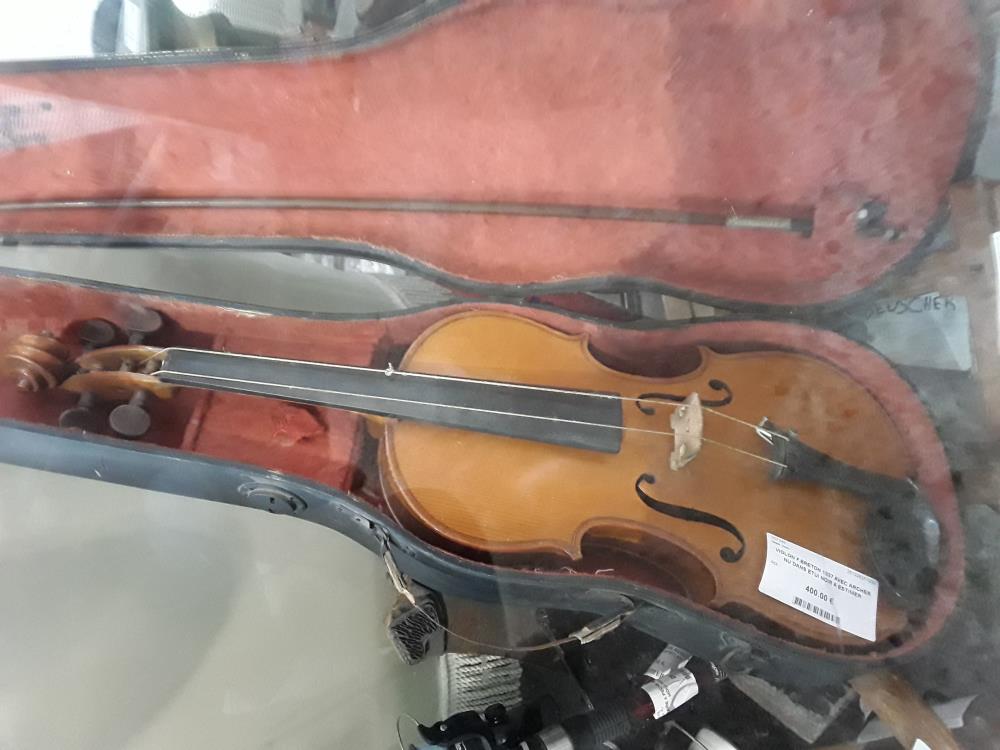 VIOLON F.BRETON 1837 AVEC ARCHER NU DANS ETUI NOIR A ESTIMER