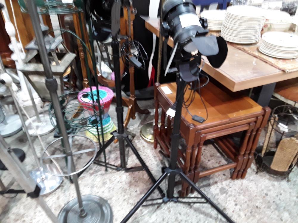 LAMPADAIRE PROJECTEUR  TYPE CINEMA