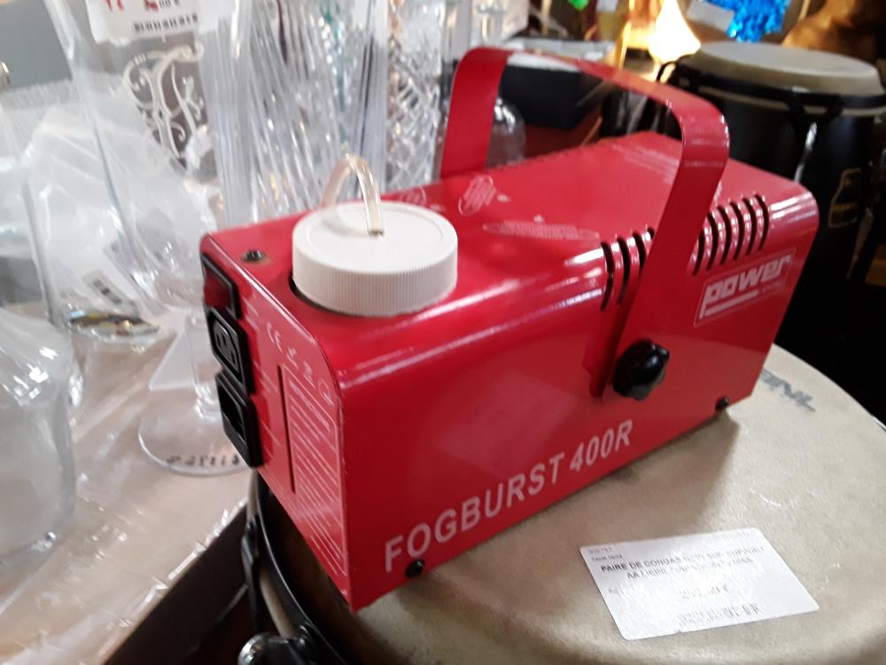 APPAREIL A FUMEE FOGBURST 400 ROUGE + BIDON