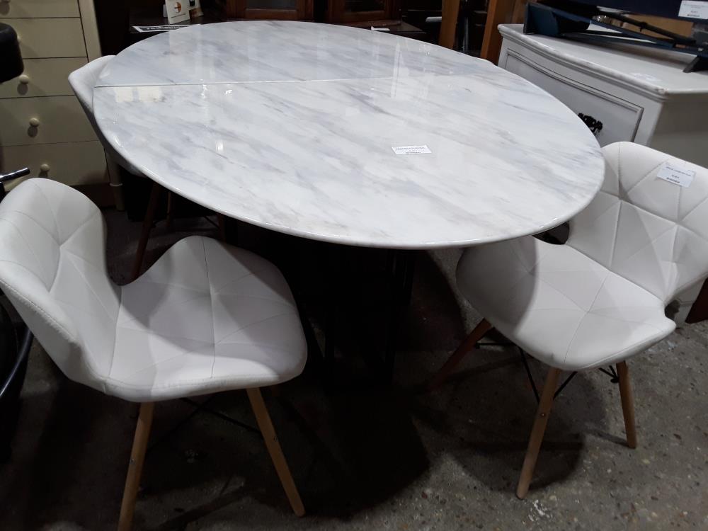 SERIE DE 4 CHAISES SIMILI BLANC