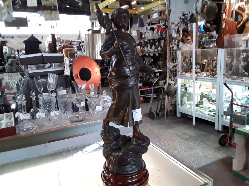 PECHEUSE REGULE GM SIGNEE MESTAIS