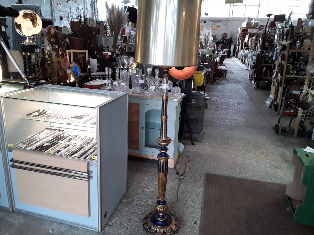 LAMPADAIRE BOIS DORE ET BLEU ABAT JOUR DORE