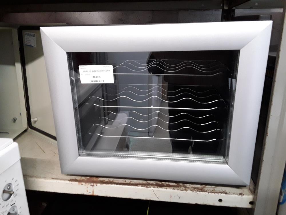 CAVE A VIN CUBE 70W CADRE GRIS