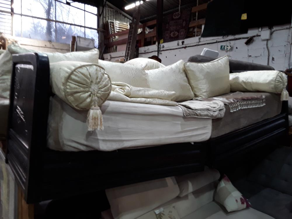 SALON ORIENTAL 3 BANQUETTE ET 1 ANGLE + PLUS DE JEUX DE HOUSSE