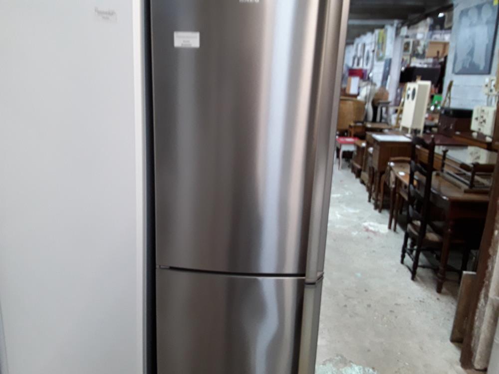 REFRIGERATEUR CONGELATEUR INOX