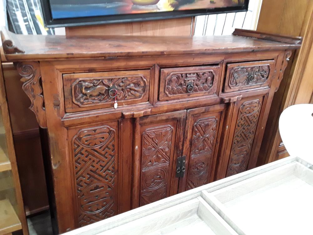 MEUBLE CHINOIS GM 2P 3T SCULPTE