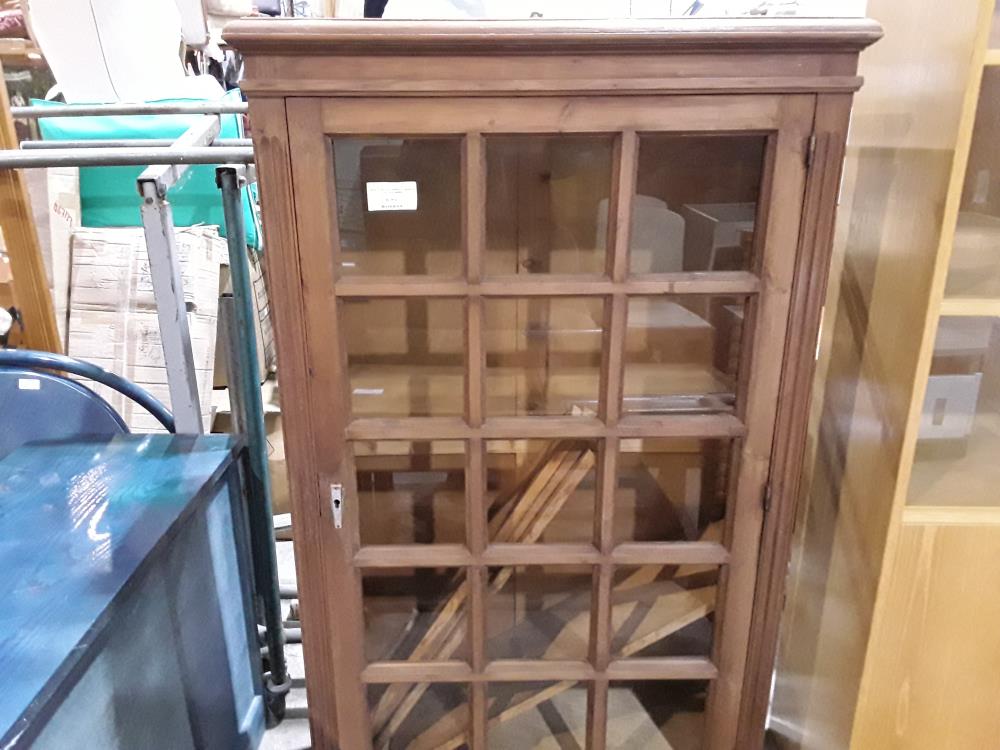 VITRINE 1P¨PETITS CARREAUX 155/90CM /33CM 4 ETAGERES