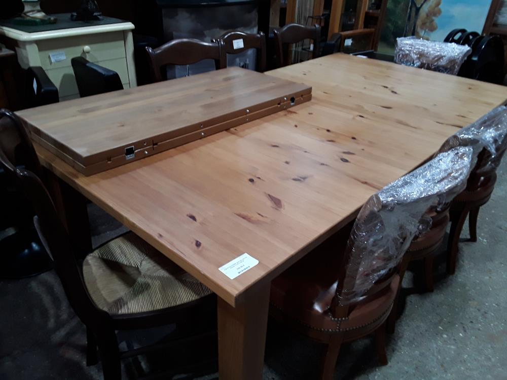 TABLE PIN MASSIF 202X105  PETITE TACHE  + 2 ALL DE 46