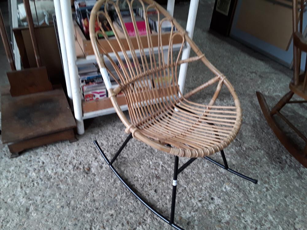 ROCKING CHAIR FAUTEUIL ROTIN
