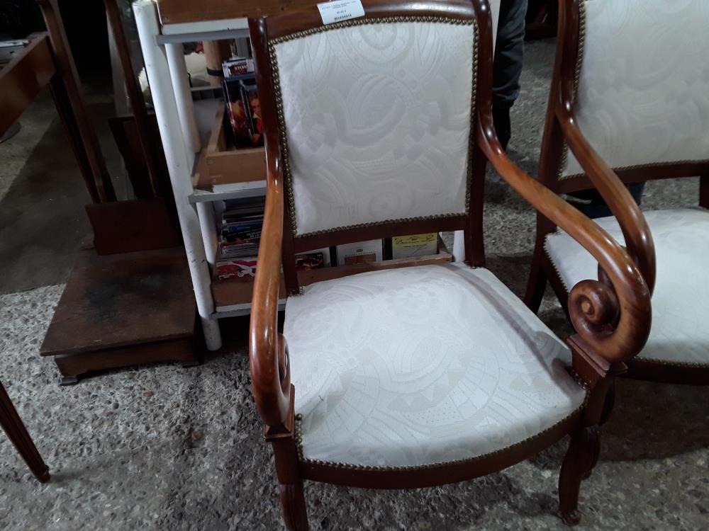 FAUTEUIL A CROSS MERISIER TISSU IMPRIME ECRU