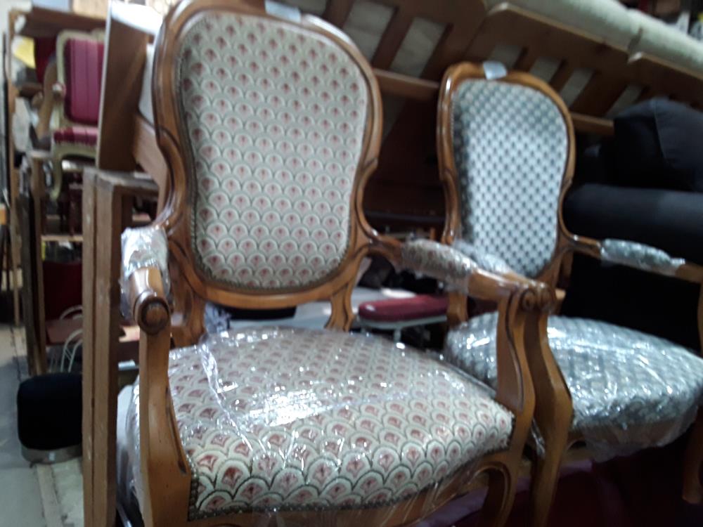 FAUTEUIL STYLE LP TISSU VELOURS IMPRIME GRIS OU BORDEAUX 