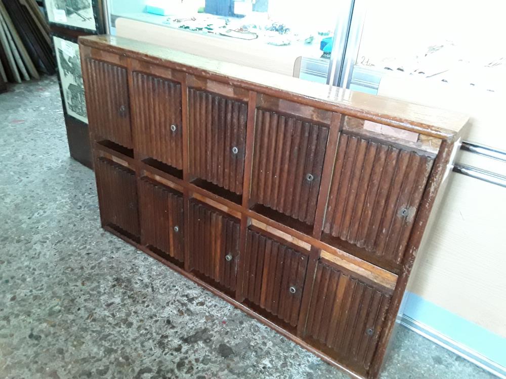 MEUBLE BOITES AUX LETTRES 10 CLAPETS BOIS 99/64CM