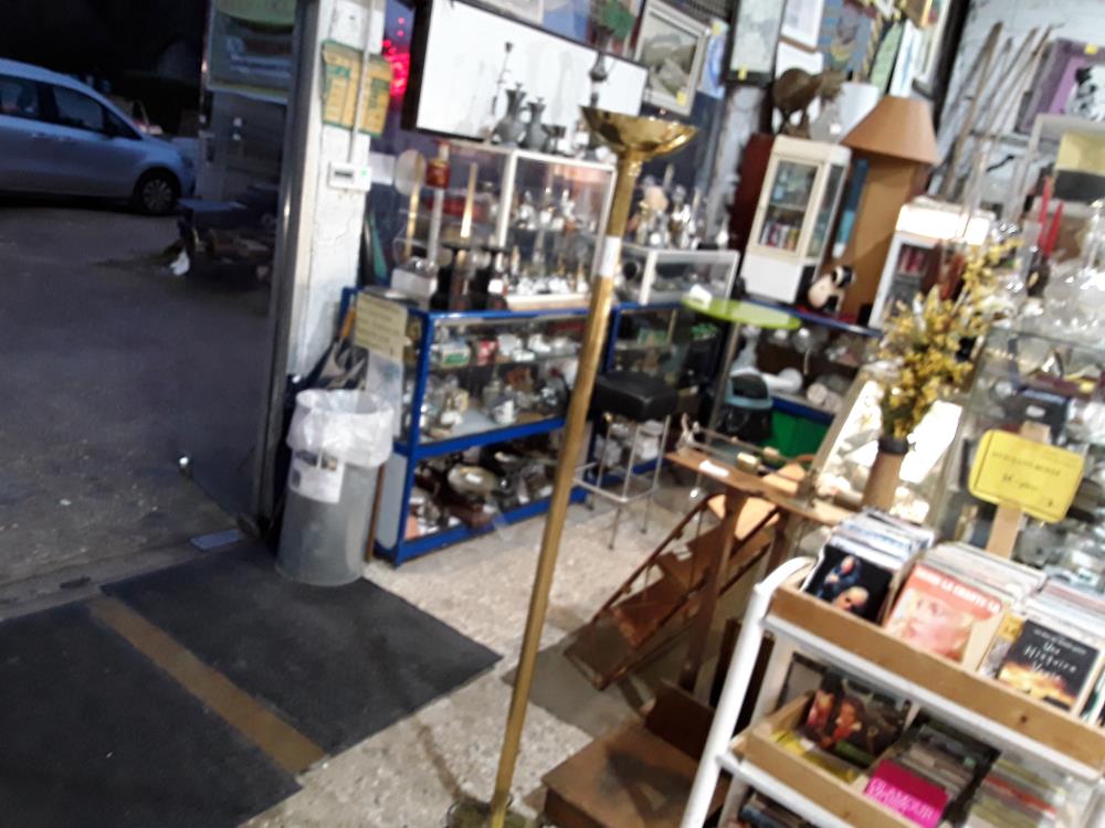 LAMPADAIRE HALOGENE COLONNE DOREE COUPELLE DOREE