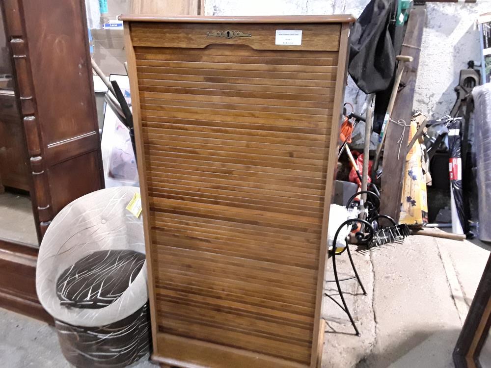 MEUBLE A RIDEAU CHENE LARGE