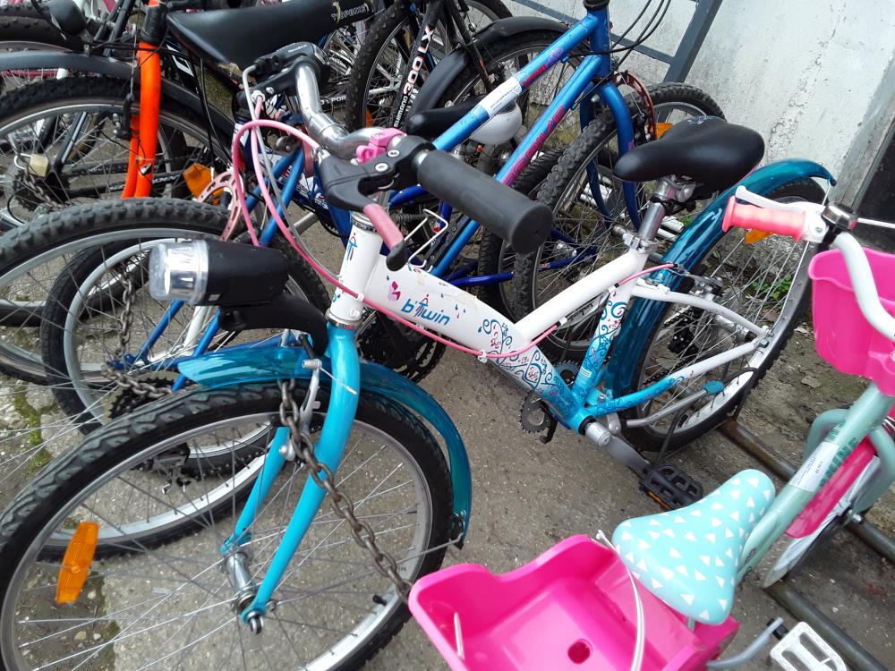 VTT ADO BITWIN BLEU BLANC