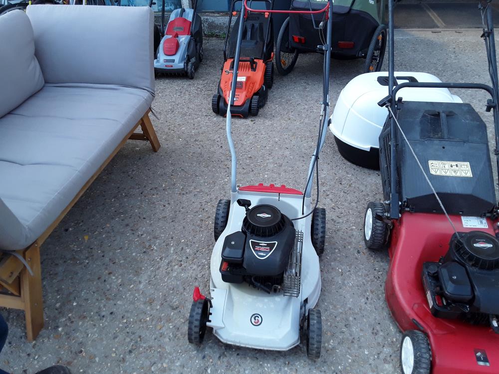 TONDEUSE BRIGGS 450SERIES AUTOTRACTE SS BAC