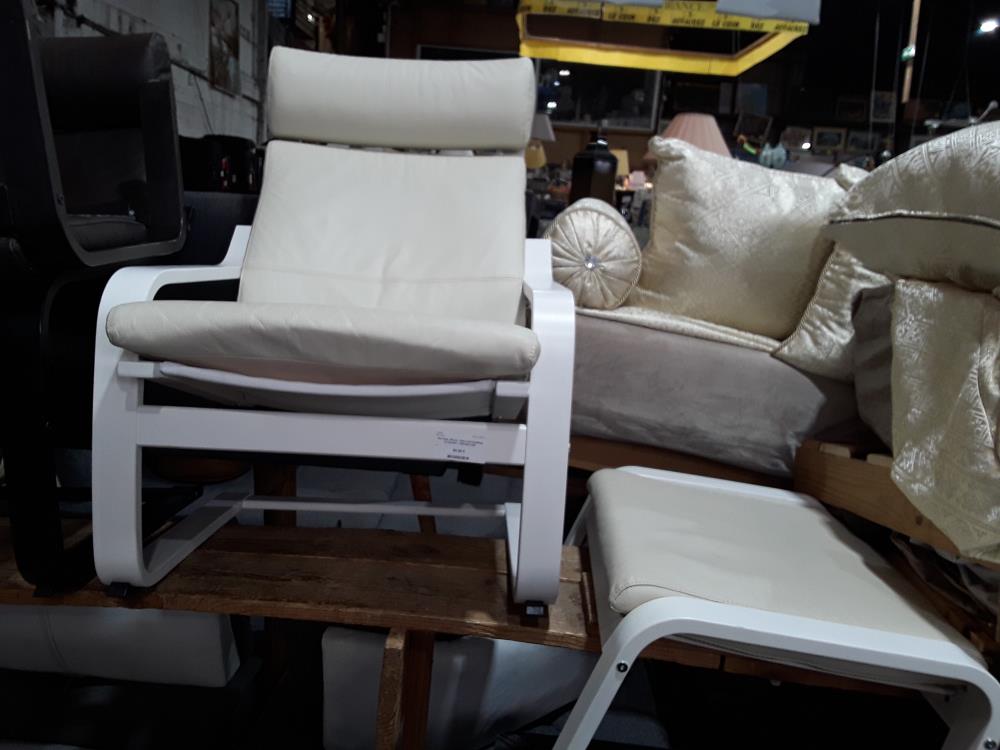 FAUTEUIL RELAX  IKEA CUIR MARRON OU BLANC + REPOSE PIED