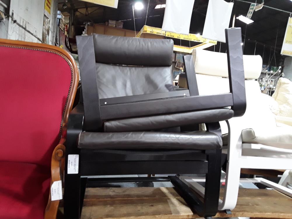 FAUTEUIL RELAX  IKEA CUIR MARRON OU BLANC + REPOSE PIED