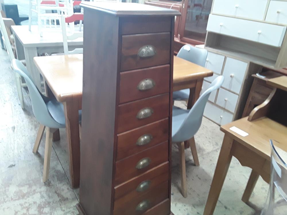 SEMAINIER 8T PYRAMIDAL